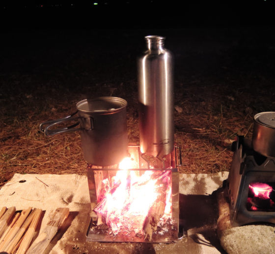 直火 ニトリの単層ステンレスボトルを焚き火で使ってみた感想 テントトリップ